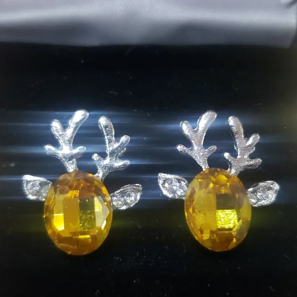 EARINGS - Picture 3 of 4